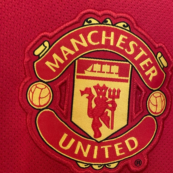 Authentic Vintage Manchester United 2011-2012 Home Jersey - Picture 3 of 8